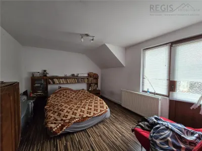 Casa in Centrul Prejmerului - foto 13