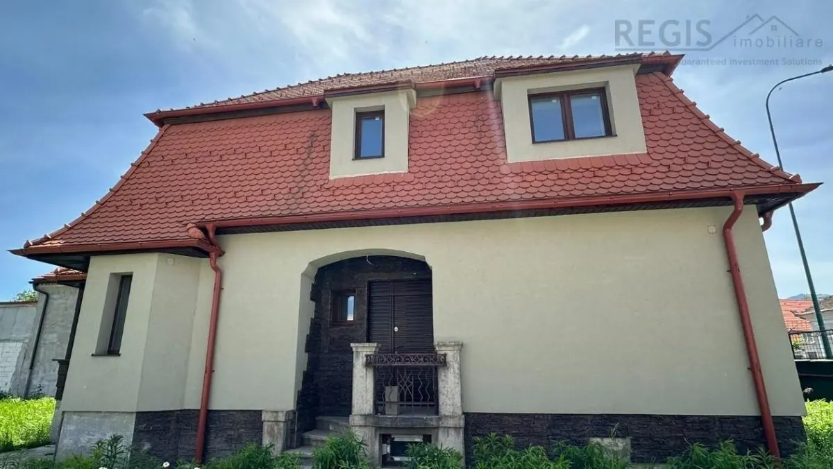 Vila splendida interbelica in inima Brasovului - foto 3