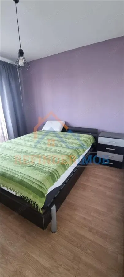 Vanzare Apartament cu 3 camere, zona Rahova - foto 1