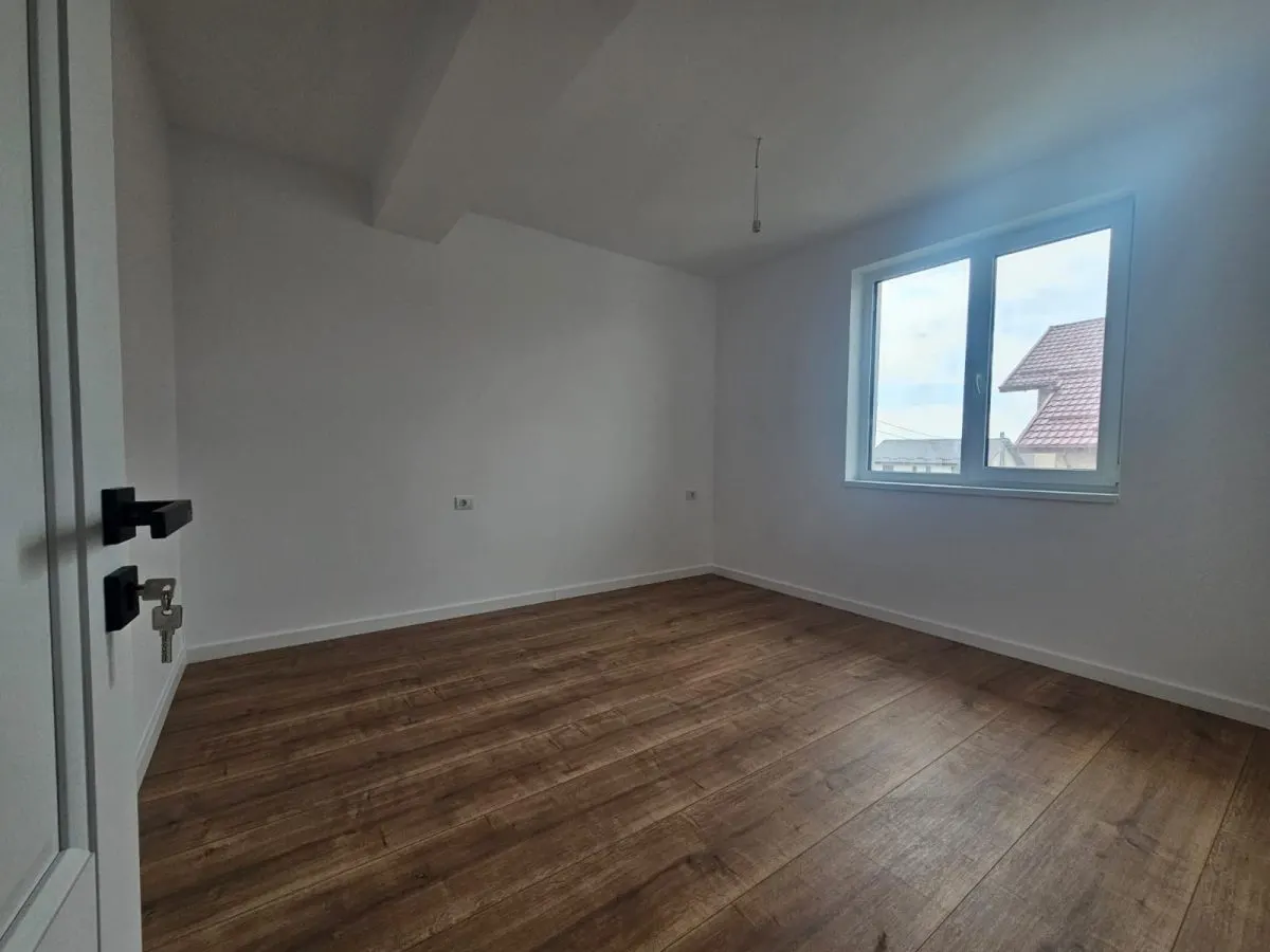 Vila insiruita - Popas Pacurari - foto 1