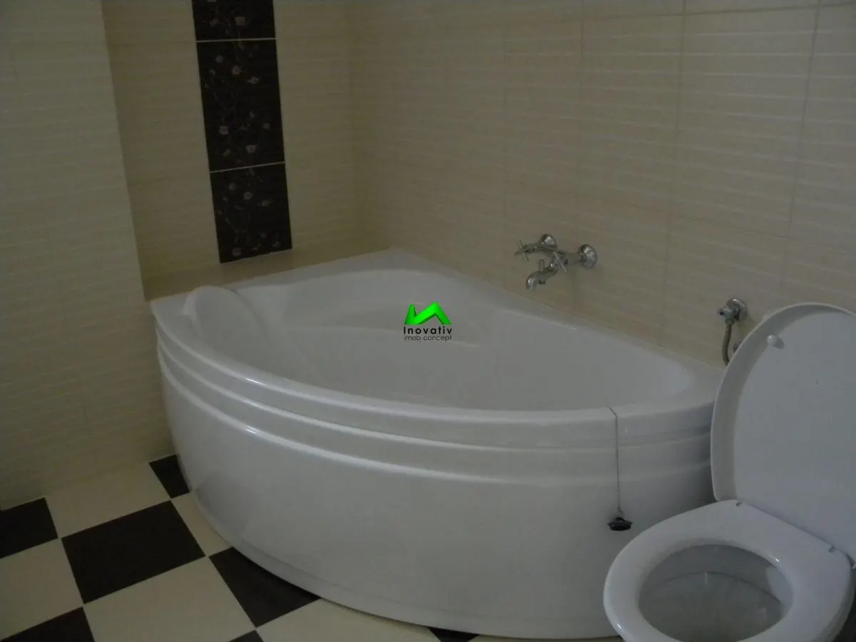 Apartament de vanzare 4 camere Sibiu Turnisor - foto 11