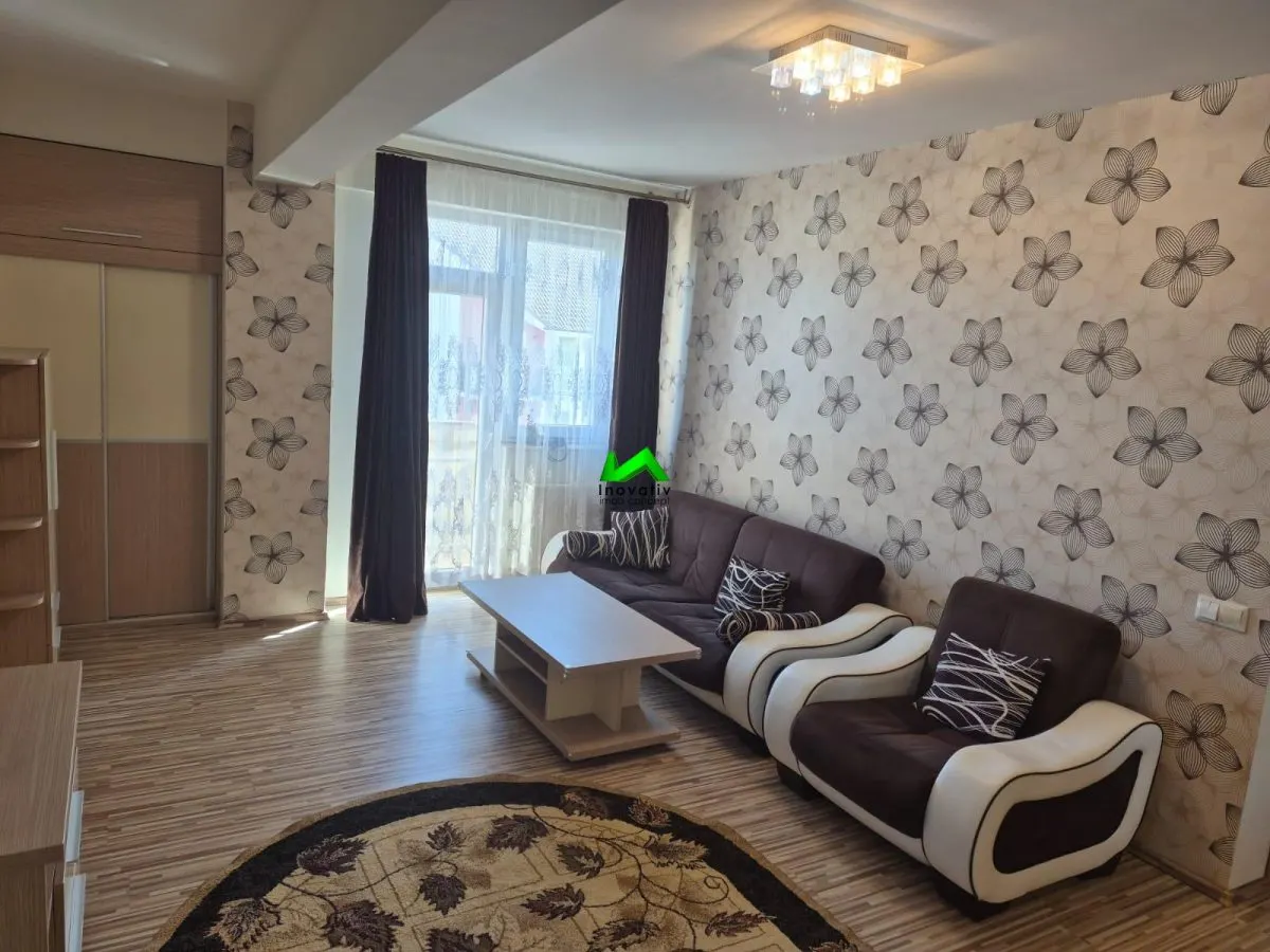 Apartament de inchiriat 3 camere Sibiu Turnisor - foto 2