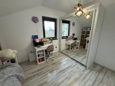 CASA INDIVIDUALA COMUNA BERCENI - foto 3