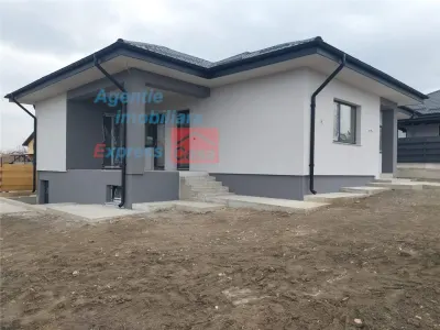 Casa noua de vanzare, la Dumesti - Dumesti