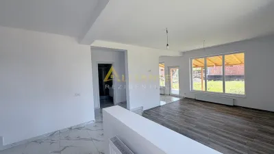 Casa Individuala - 5 camere - 2 bai - 468mp teren - foto 3
