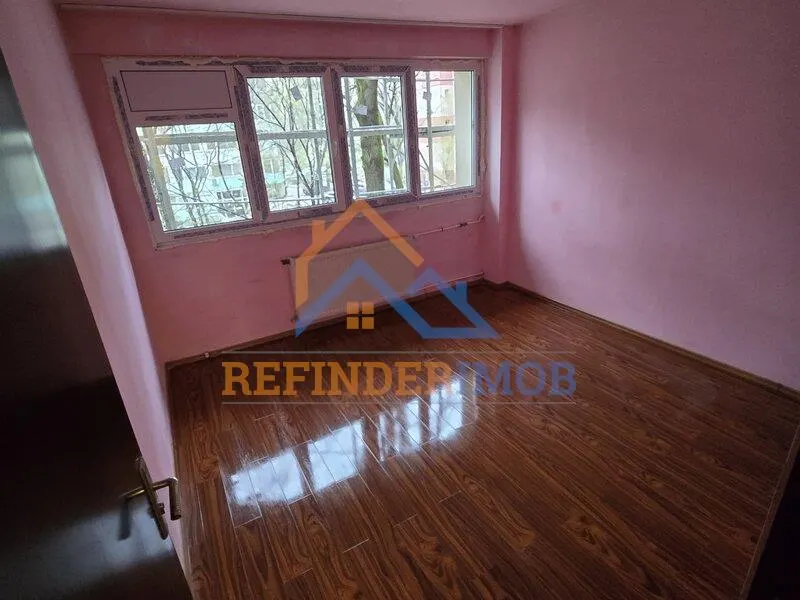 Vanzare 2 camere Sos Giurgiului - foto 3