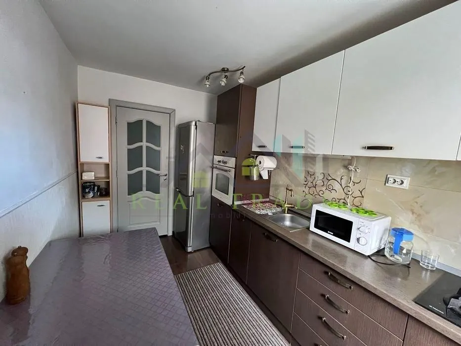 Apartament 3 camere decomandat Scriitorilor - foto 5