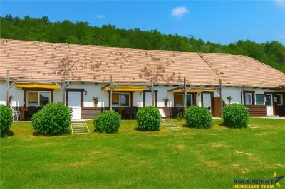 Transilvania Camping, domeniu de 14.400mp,Sanmarghita de Mures:2cladiri, apartamente,potential exceptional - foto 6