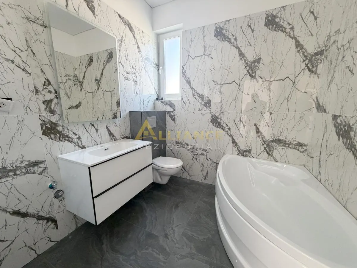 Casa individuală parter - 4 camere - 2 băi + dressing - teren 371mp - foto 6