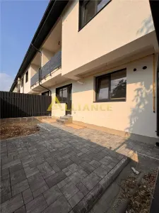 Vila P+1 4 camere 2 bai Popesti Leordeni - Popesti-Leordeni