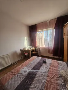Cameră cămin 20 mp, mobilată, etaj 3 â€“ Dacia (Biserica Catolică), ideal investiție - Iasi