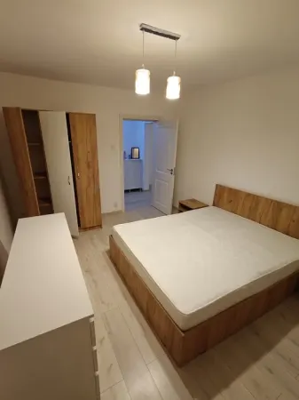 Apartament cu 3 camere- Podu Ros 499 euro - Iasi