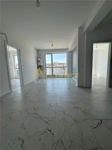 3 CAMERE STRADA LEORDENI 65 MP ETAJ 2 - foto 3