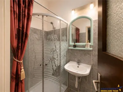 Garsoniera cocheta, baie si bucatarie proprie, parter, Tractorul, investitie sau locuit - foto 4
