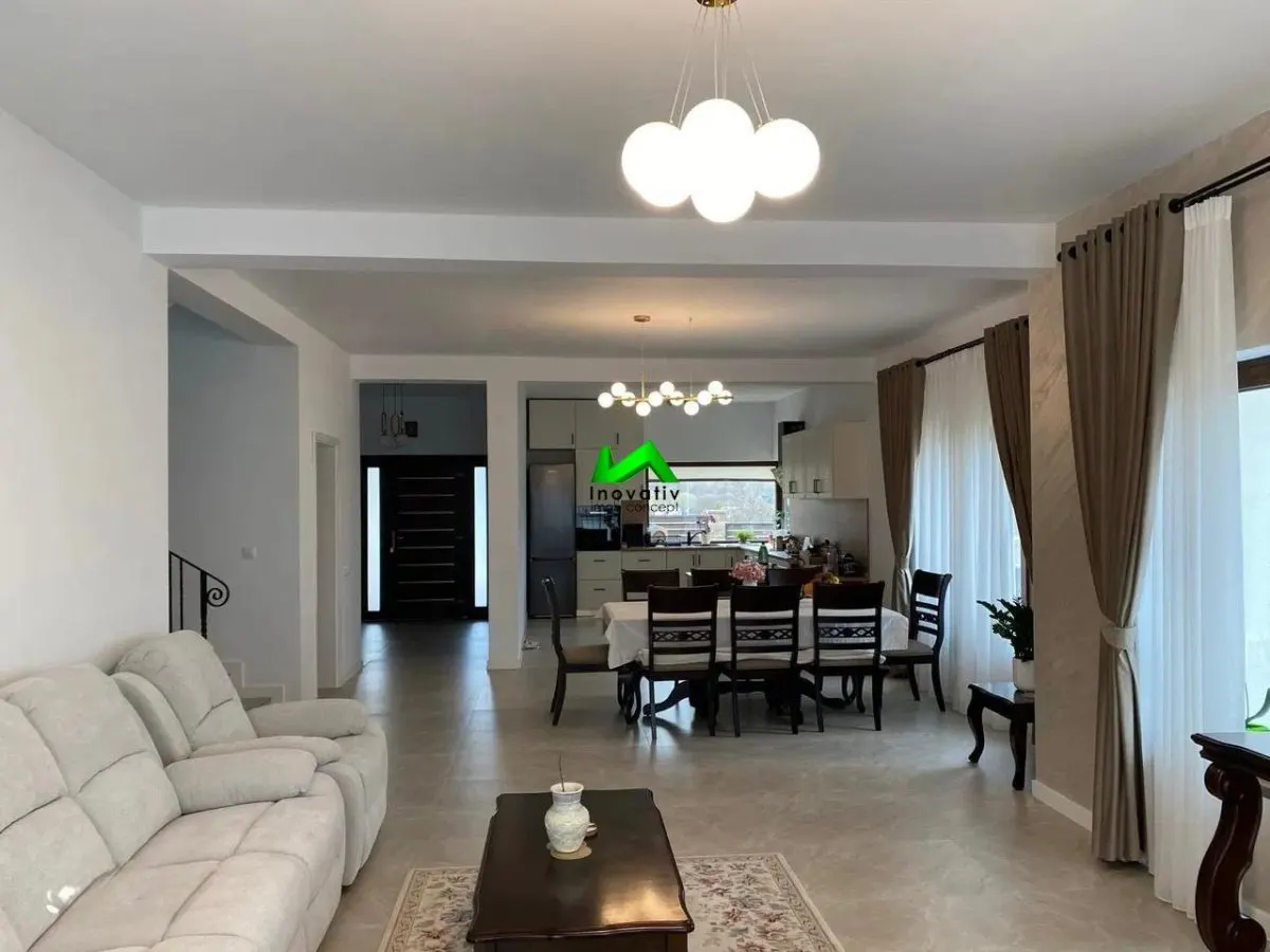 Casa de vanzare 5 camere Cisnadie/ Cisnadioara - foto 1