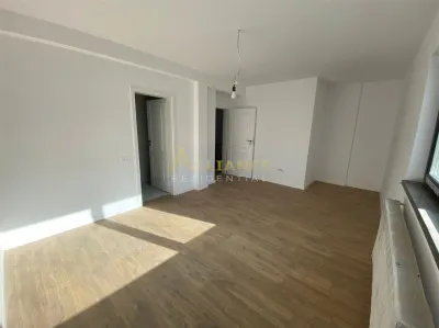 Casa Tip Duplex - 5 camere 4 bai - Mutare Imediata - - foto 10