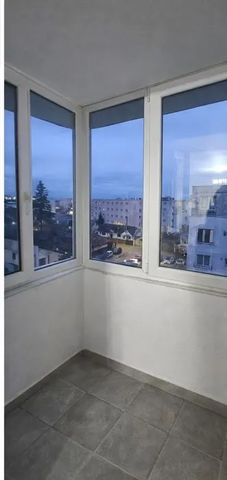Apartament 2 camere decomandat ,renovat,87000 Euro - foto 3