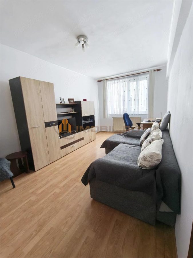 Apartament 3 camere Poitiers - Frumoasa - Iasi