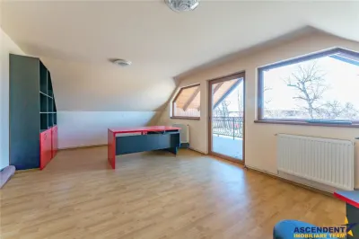 Sediu firma/ rezidential, pe domeniu de 2.240 mp teren,Central, Halchiu, Brasov - foto 22