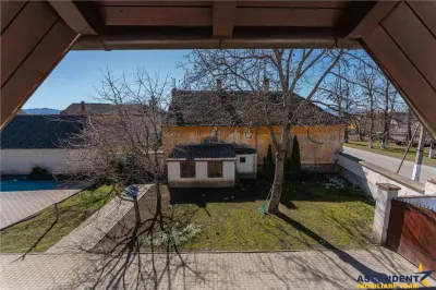 Sediu firma/ rezidential, pe domeniu de 2.240 mp teren,Central, Halchiu, Brasov - foto 23