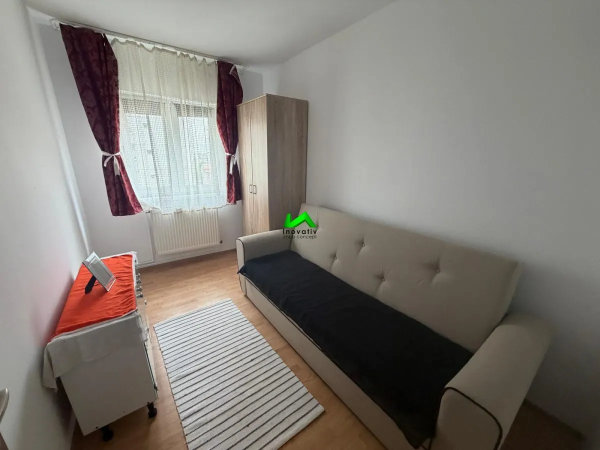 Apartament de inchiriat 3 camere Sibiu Vasile Aaron - foto 2