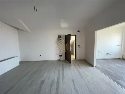 APARTAMENT 4 CAMERE|DECOMANDAT|ZONA DECEBAL STRADA EROILOR - foto 3
