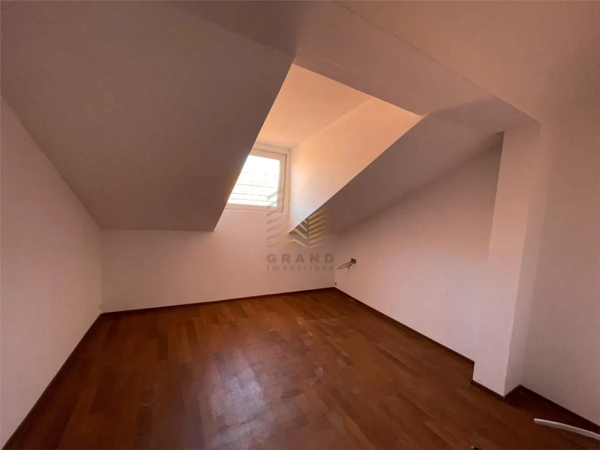 APARTAMENT 4 CAMERE|DECOMANDAT|ZONA DECEBAL STRADA EROILOR - foto 9