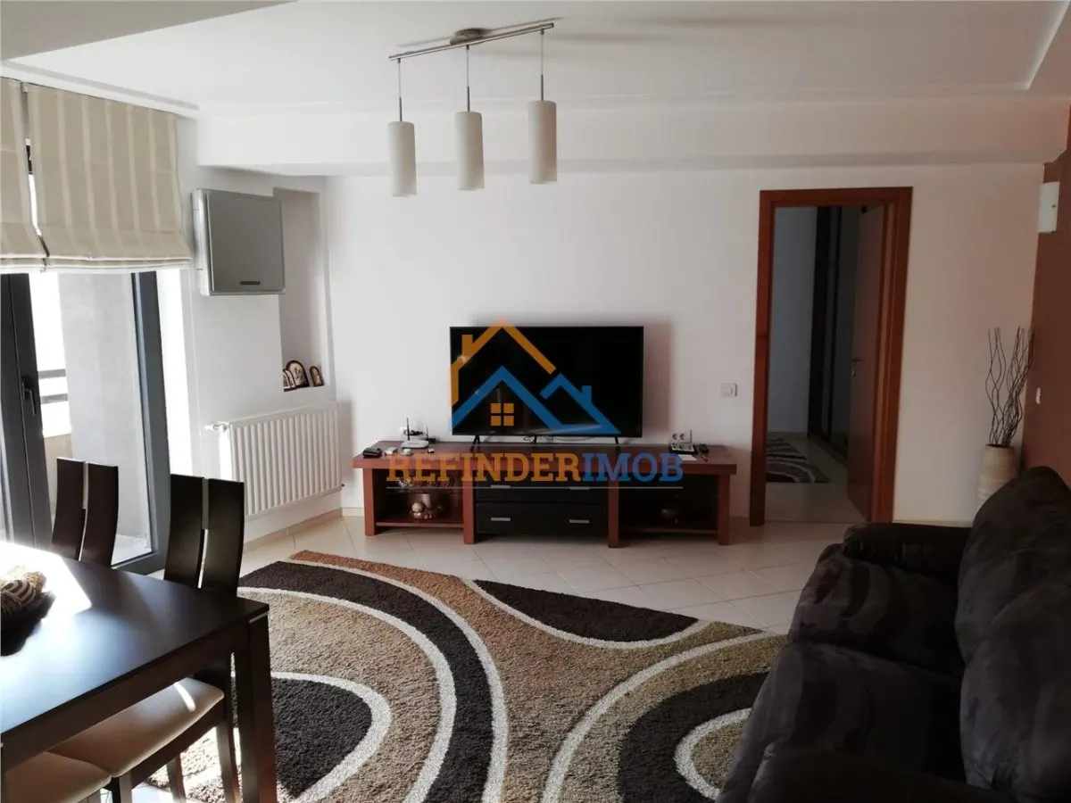 Apartament de vanzare cu 3 camere, zona Decebal - foto 1