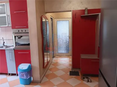 Apartament 3 camere decomandat - foto 10