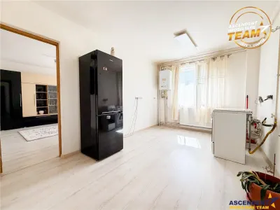 Apartament cu 3 camere, decomandat, etaj2, Central, Sfantu Gheorghe - foto 12