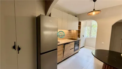 Inchiriez apartament mobilat si utilat lux la doar 4 minute de UMF - foto 2