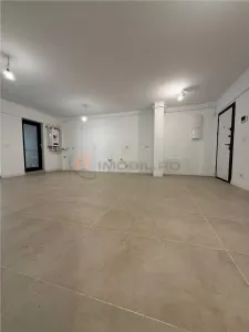 Apartament 2 camere Royal Town Copou - foto 3