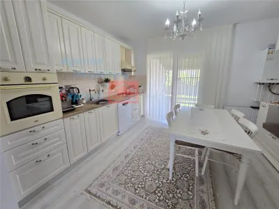 Proprietate deosebita de vanzare | Casa, 13.200 mp teren, doua iazuri cu peste | Raducaneni, Iasi - Raducaneni