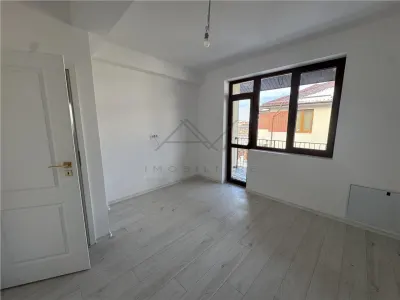 DE VANZARE VILA BRAGADIRU CELOFIBREI 4 CAMERE | TOATE UTILITATILE - foto 8