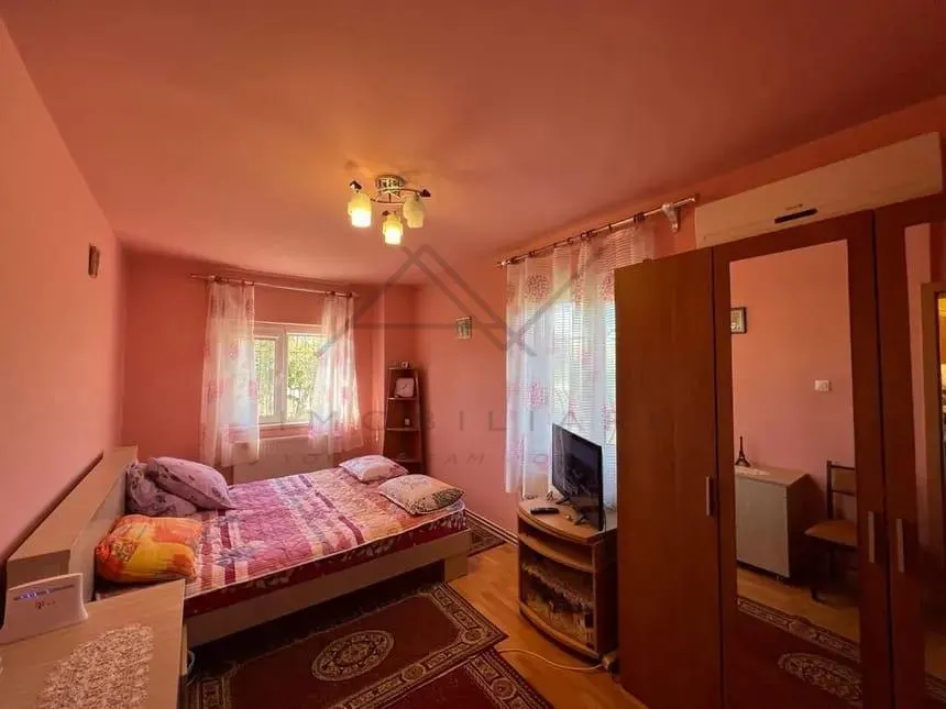 VANZARE VILA INDIVIDUALA | CASA DE VACANTA PRAHOVA PREDESTI TEREN 1000 mp - foto 2