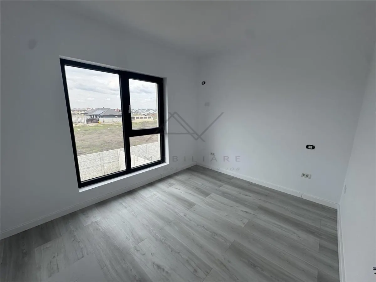VILA DE VANZARE DOMNESTI LA CHEIE 4 CAMERE - TEREN- PANOURI FOTOVOLTAICE - foto 5