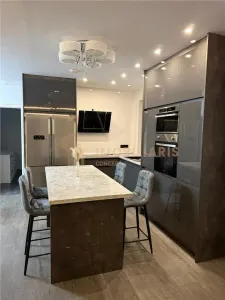 Zona Parcului -Apartament 3 camere de inchiriat - foto 13