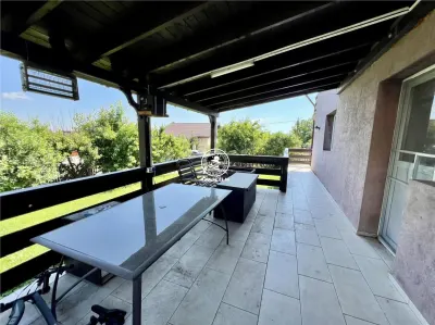 Vila cu 5 camere si 500mp de teren, de vanzare in Horpaz - foto 3