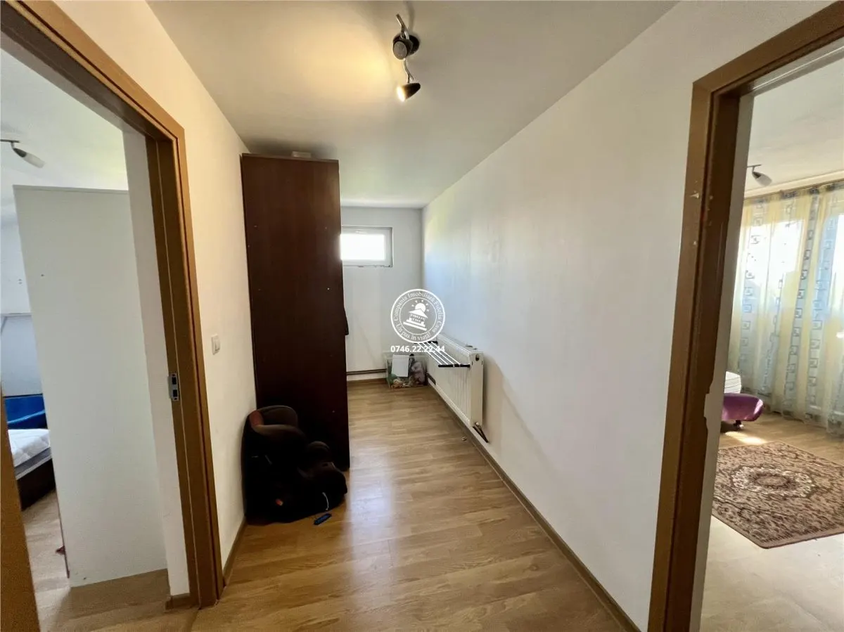 Vila cu 5 camere si 500mp de teren, de vanzare in Horpaz - foto 10