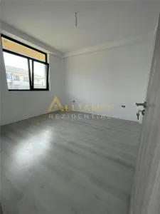 Casa cu 3 camere, Teren 190 mp { Acces rapid STB 440 Piata Sudului } - foto 4