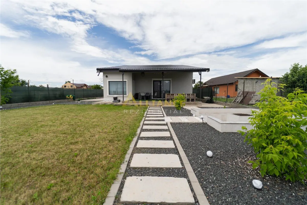 Vila individuala de vanzare â€“ 190 mp utili â€“ teren 755 mp â€“ mobilata si utilata - foto 3