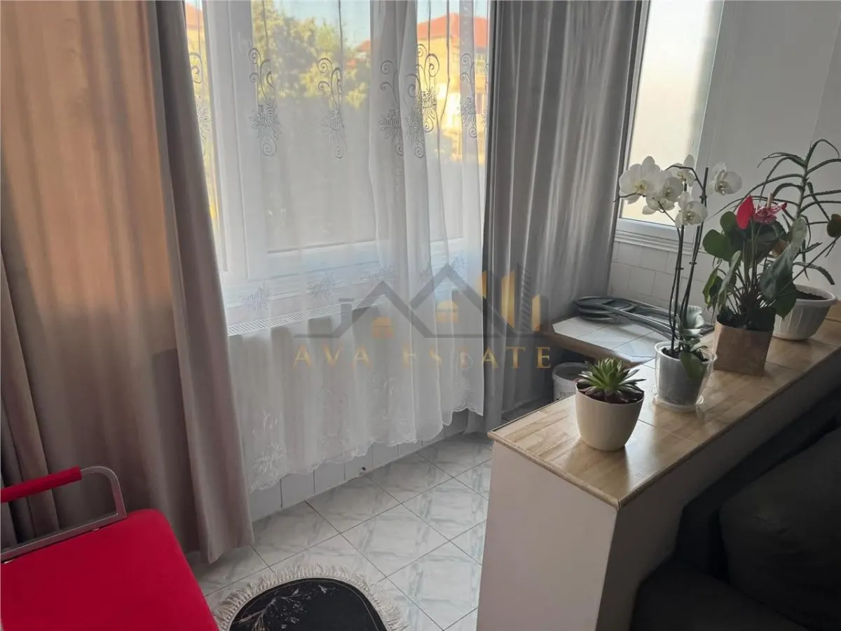 Apartament 2 camere, Et.3, 55 mp - Zona Dambovita - foto 3