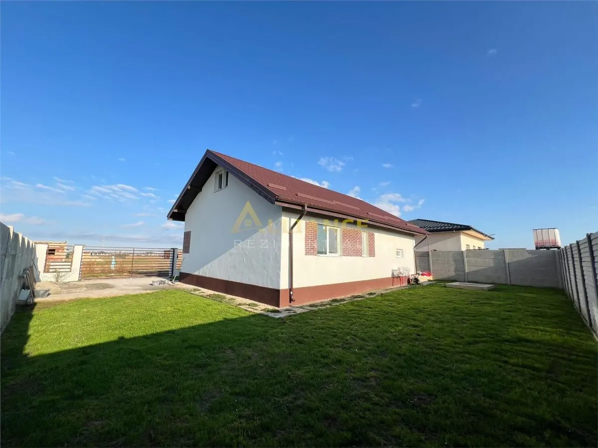 CASA INDIVIDUALA-3 CAMERE-TEREN 360MP-200 M DE STV - foto 1