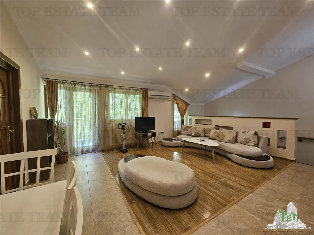 Apartament deosebit, 4 camere, in vila cu intrare separata - o oaza de liniste in inima Constantei - foto 3