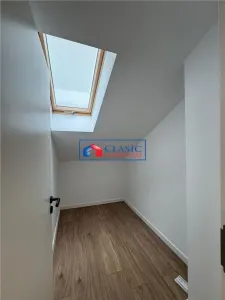 Inchiriere spatiu pentru birou 45 mp ultrafinisat zona Centrala- str Decebal - foto 9