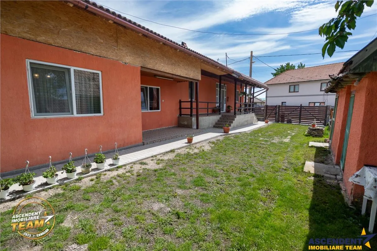 1.200mp teren si casa cu gradina inflorata, aproape de Targu Secuiesc: Belani - foto 16