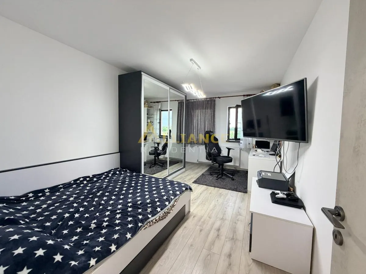 Duplex mobilat si utilat - 4 camere - 2 bai - 300 mp teren - foto 14