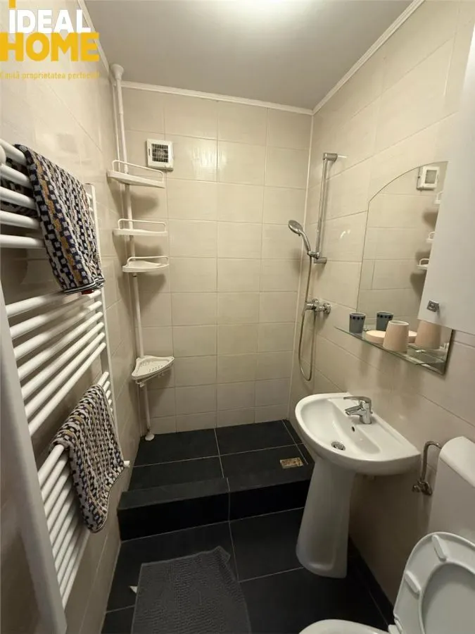 Apartament 2 camere Cuza Maternitate - foto 1