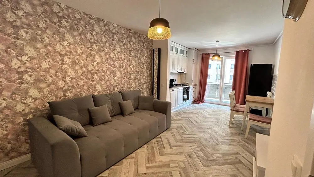 Confort Lux, Tractorul, Brasov - foto 1