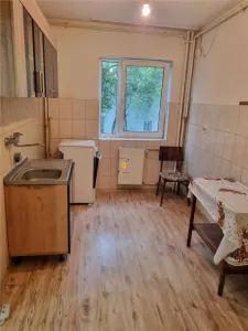 Apartament 2 camere zona Vest - foto 12